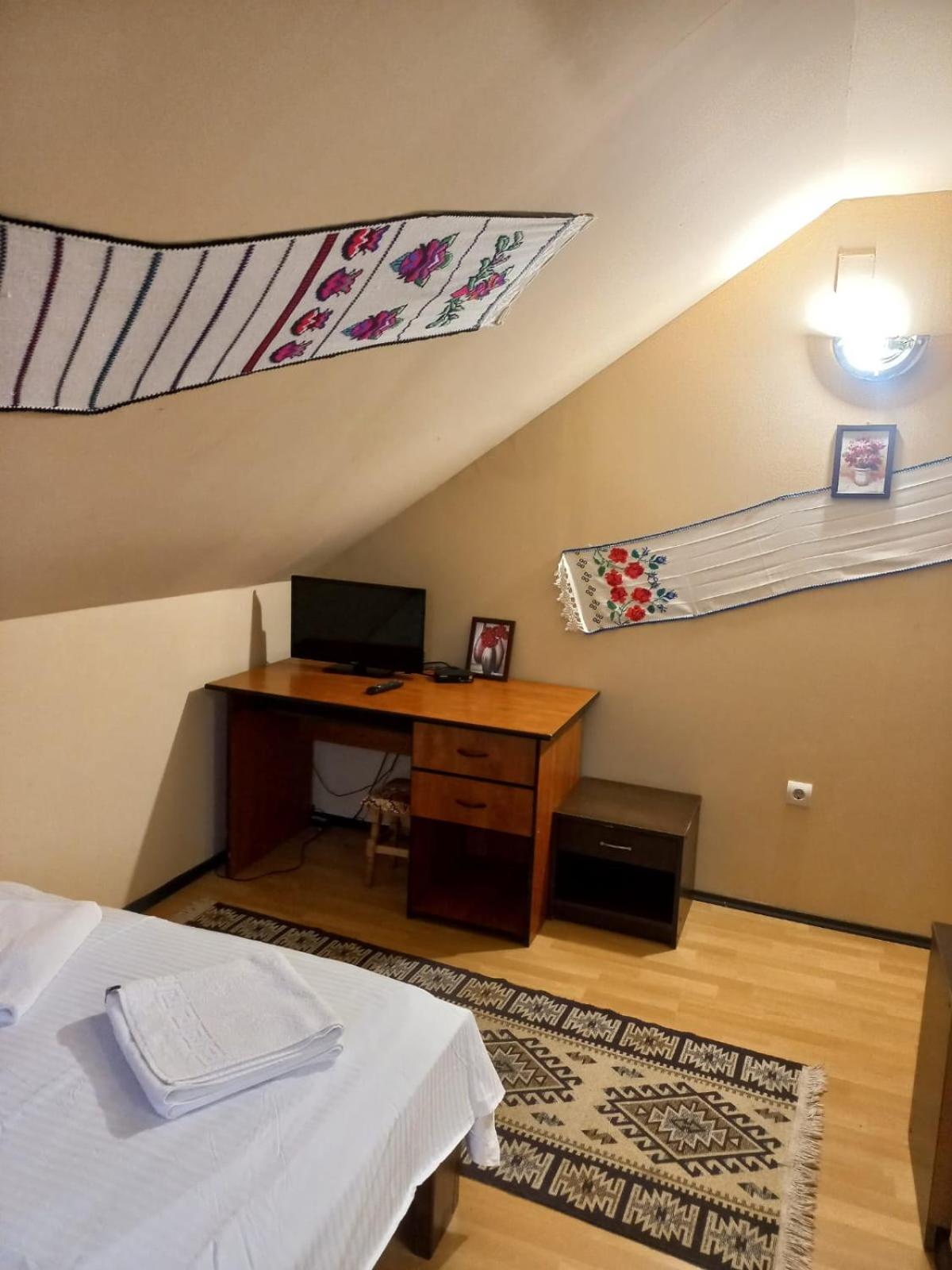 Pensiunea Iza Bradu  Exteriér fotografie